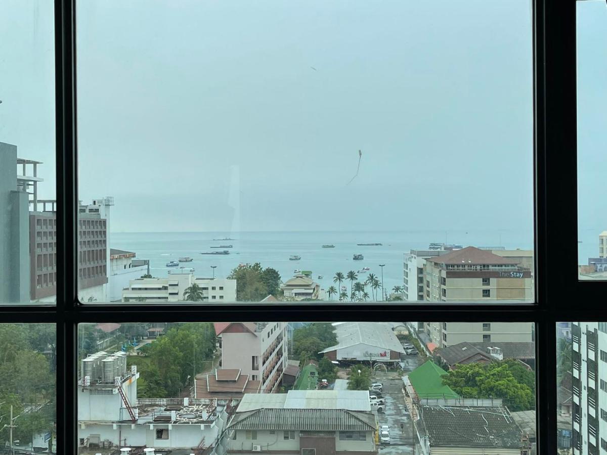The Base Central Pattaya By Adam Εξωτερικό φωτογραφία