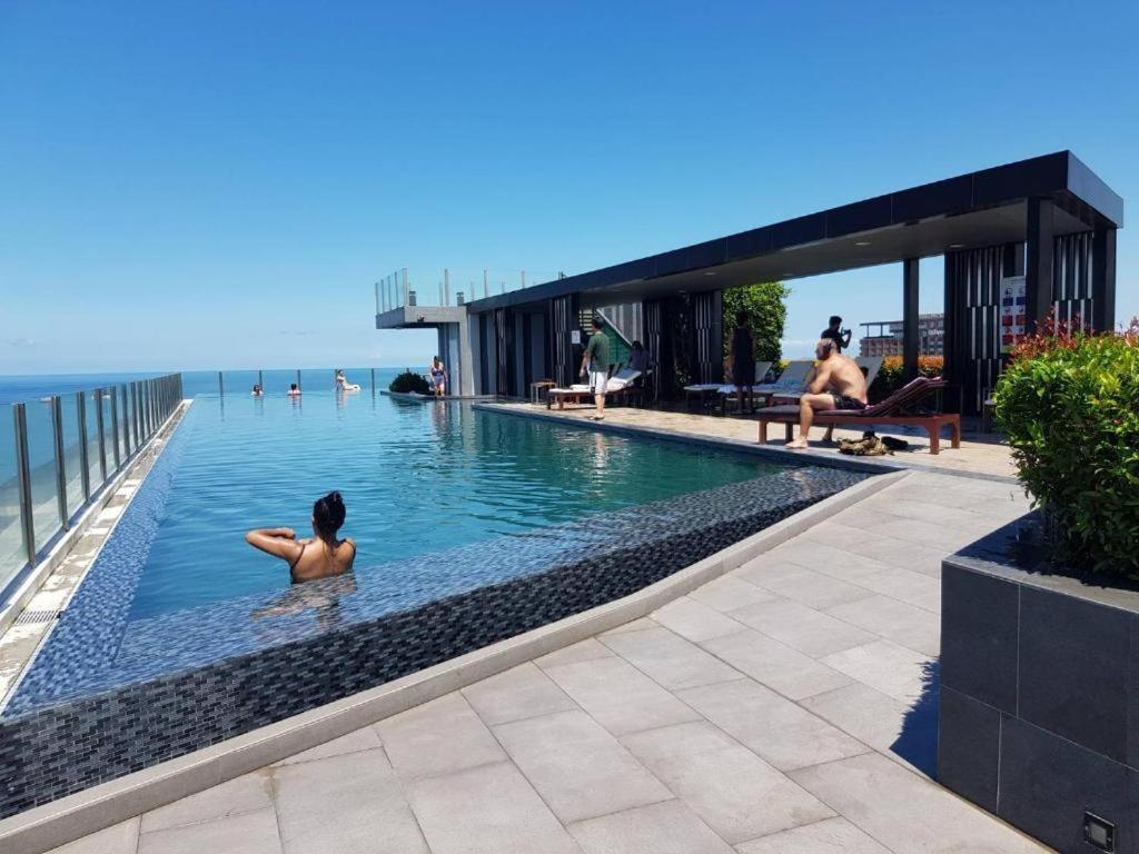 The Base Central Pattaya By Adam Εξωτερικό φωτογραφία